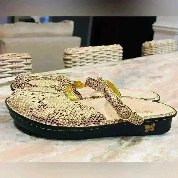 Women’s ALEGRIA Tuscany Snake print leather Mary Jane slip on. Size 41 - Picture 5 of 7
